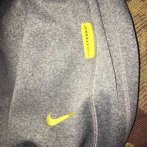 ®️Nike Thermafit Sweatpants®️